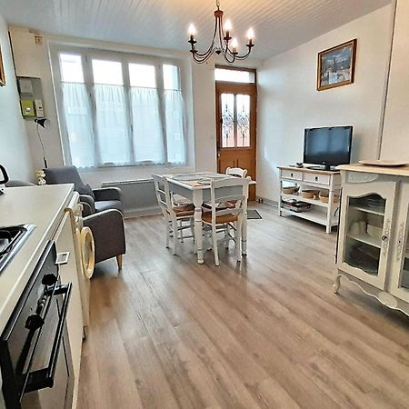 L'Oustalou - Gîte entre Lot et Truyère Entraygues-sur-Truyère Extérieur photo