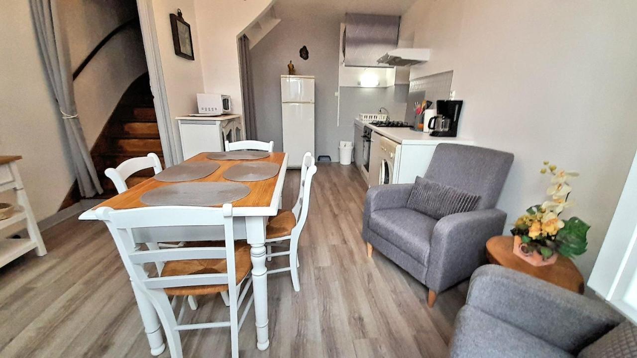 L'Oustalou - Gîte entre Lot et Truyère Entraygues-sur-Truyère Extérieur photo
