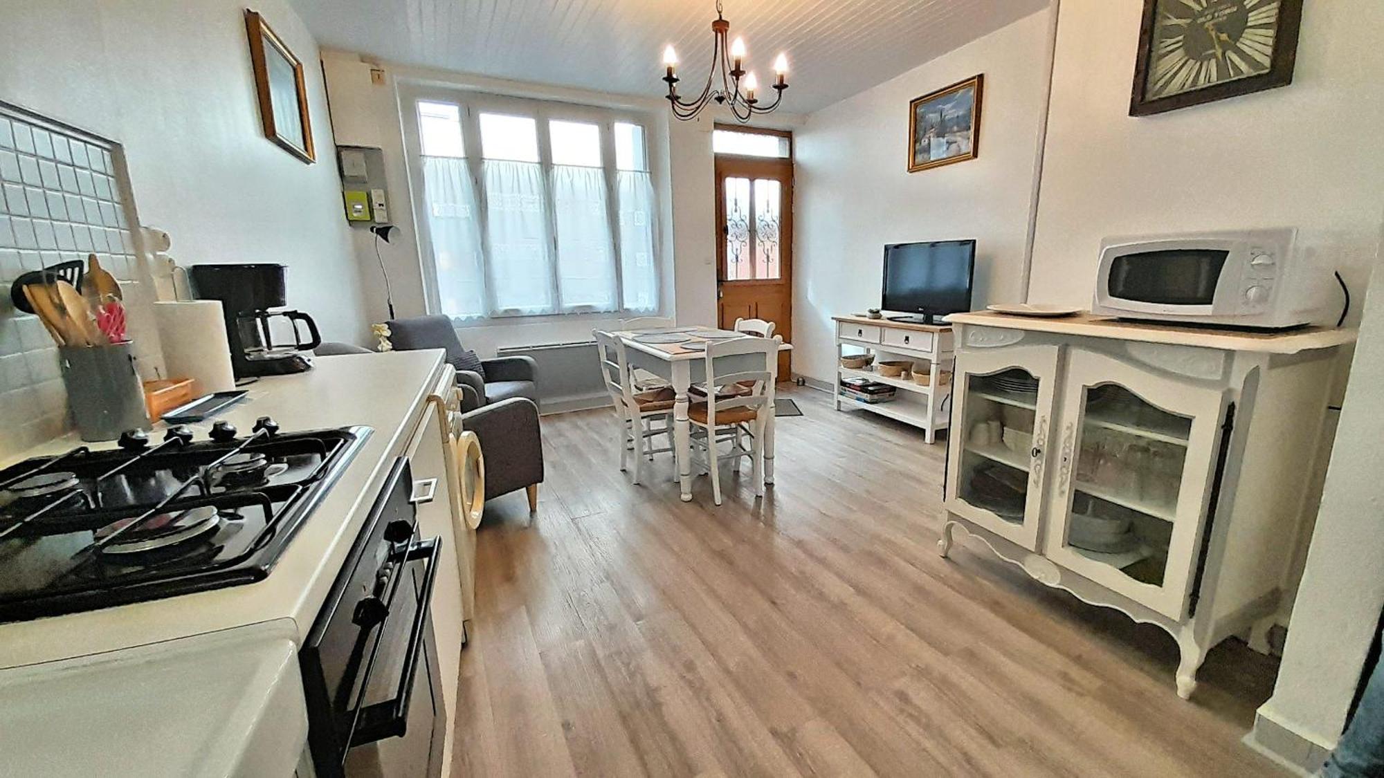 L'Oustalou - Gîte entre Lot et Truyère Entraygues-sur-Truyère Extérieur photo